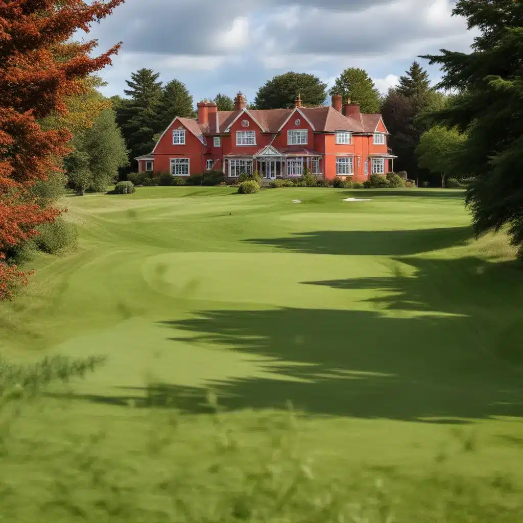 Tee Time Delight: Golfing Getaways at the Red House